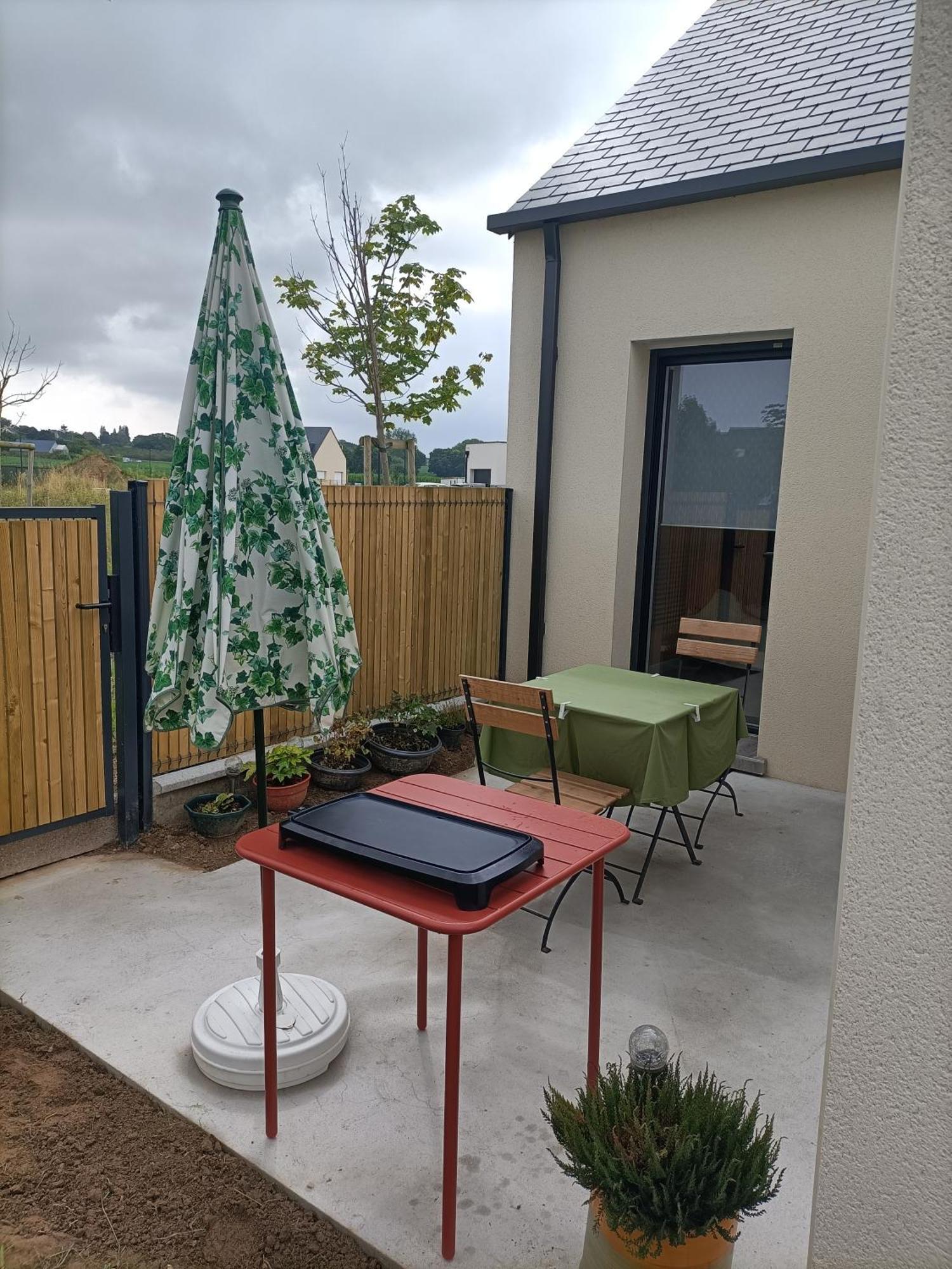 Proche Gr34 , Studio "Estrella" , Petit Cocon Accueillant Hillion 外观 照片